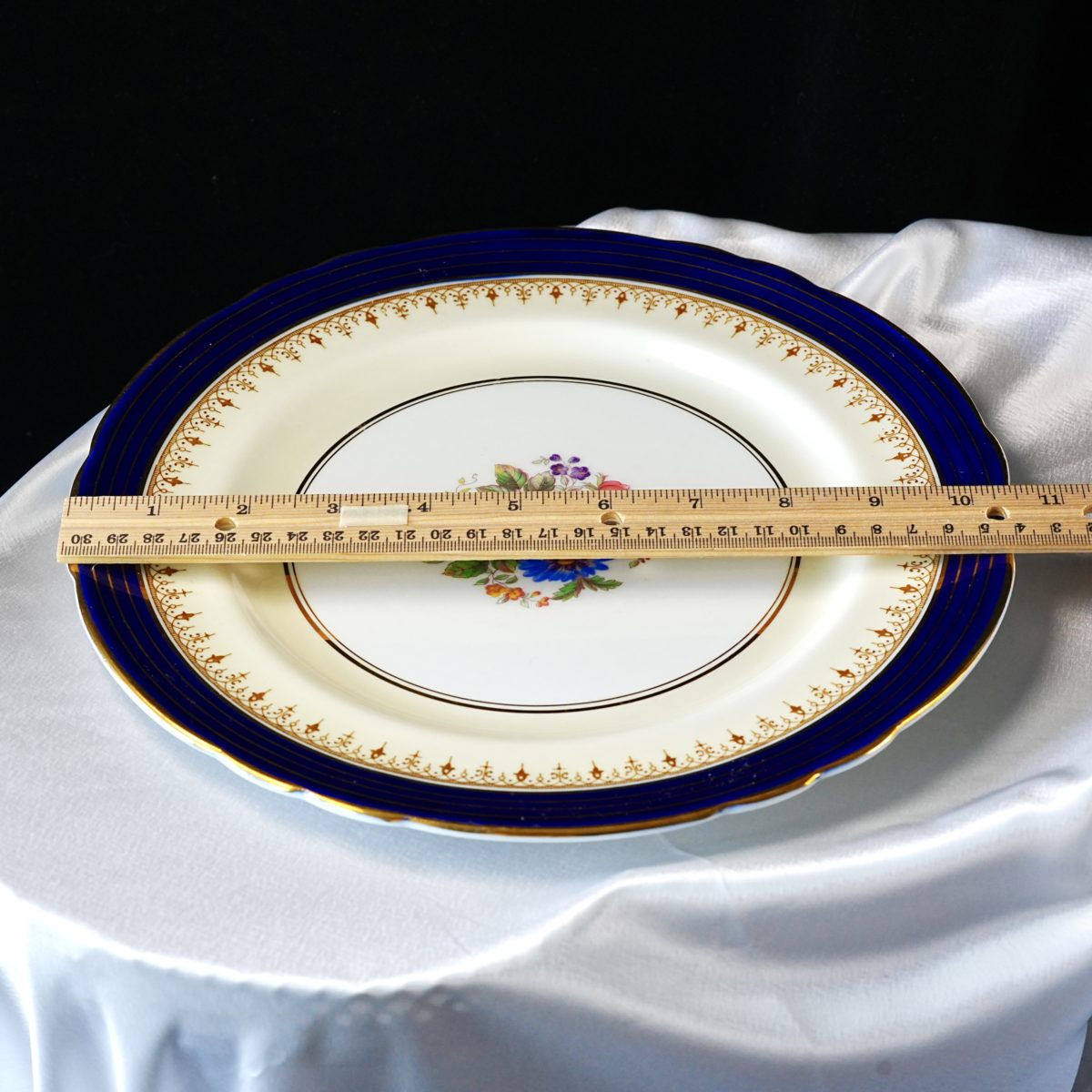 Vintage Aynsley Dorchester Plate photo 5
