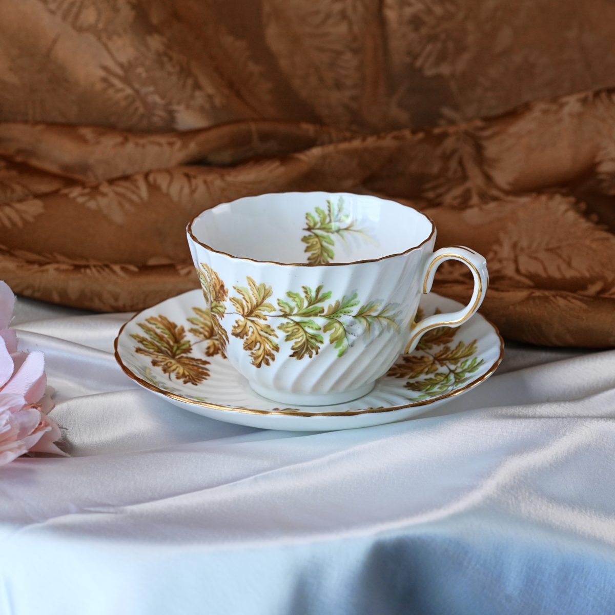 Vintage Aynsley Fern Leaf Teacup and Saucer – Green to Brown Autumn Fronds, Swirl Fluted Shape, Gilt Trim, Fine Bone China, England 1950s