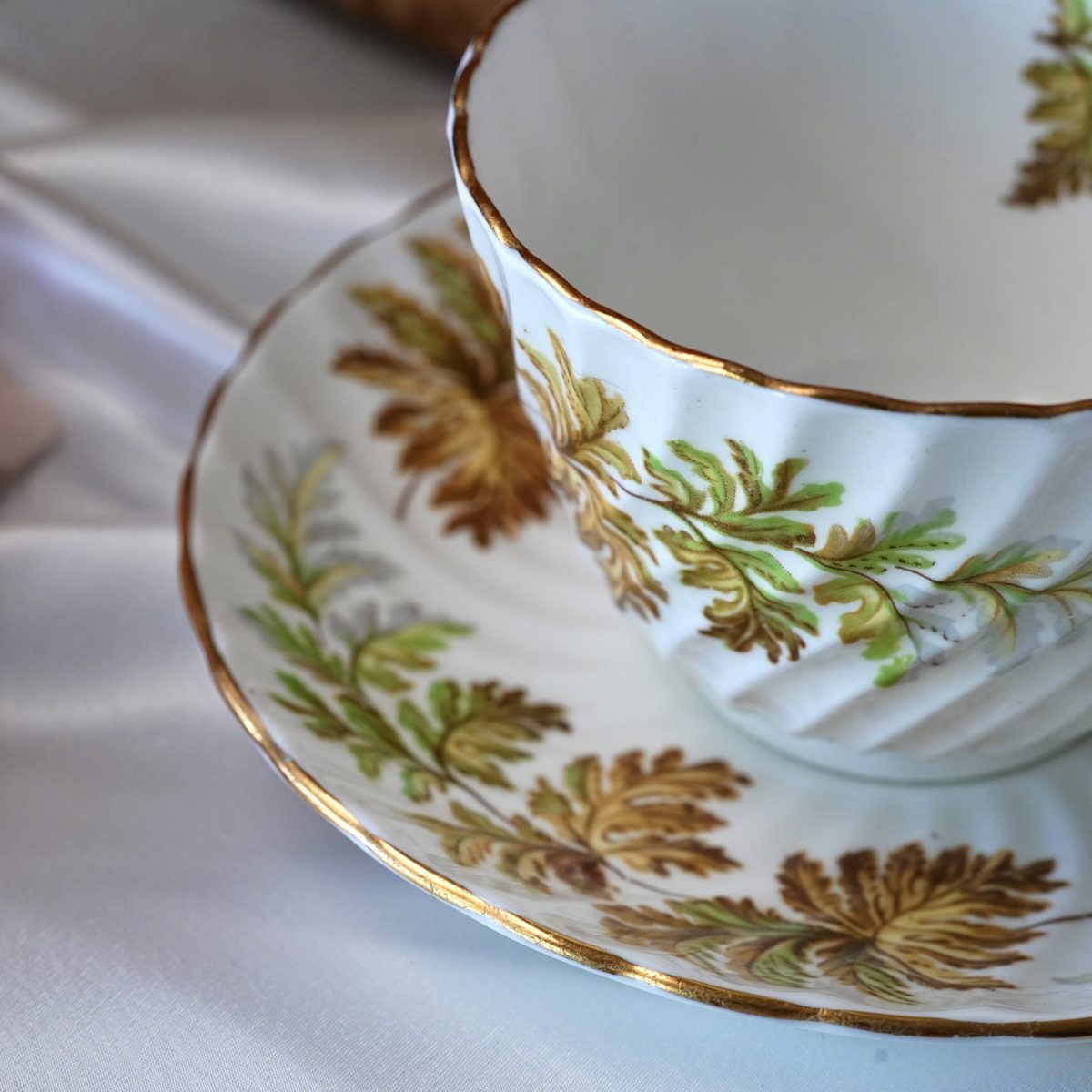 Vintage Aynsley Fern Leaf Teacup and Saucer photo 2