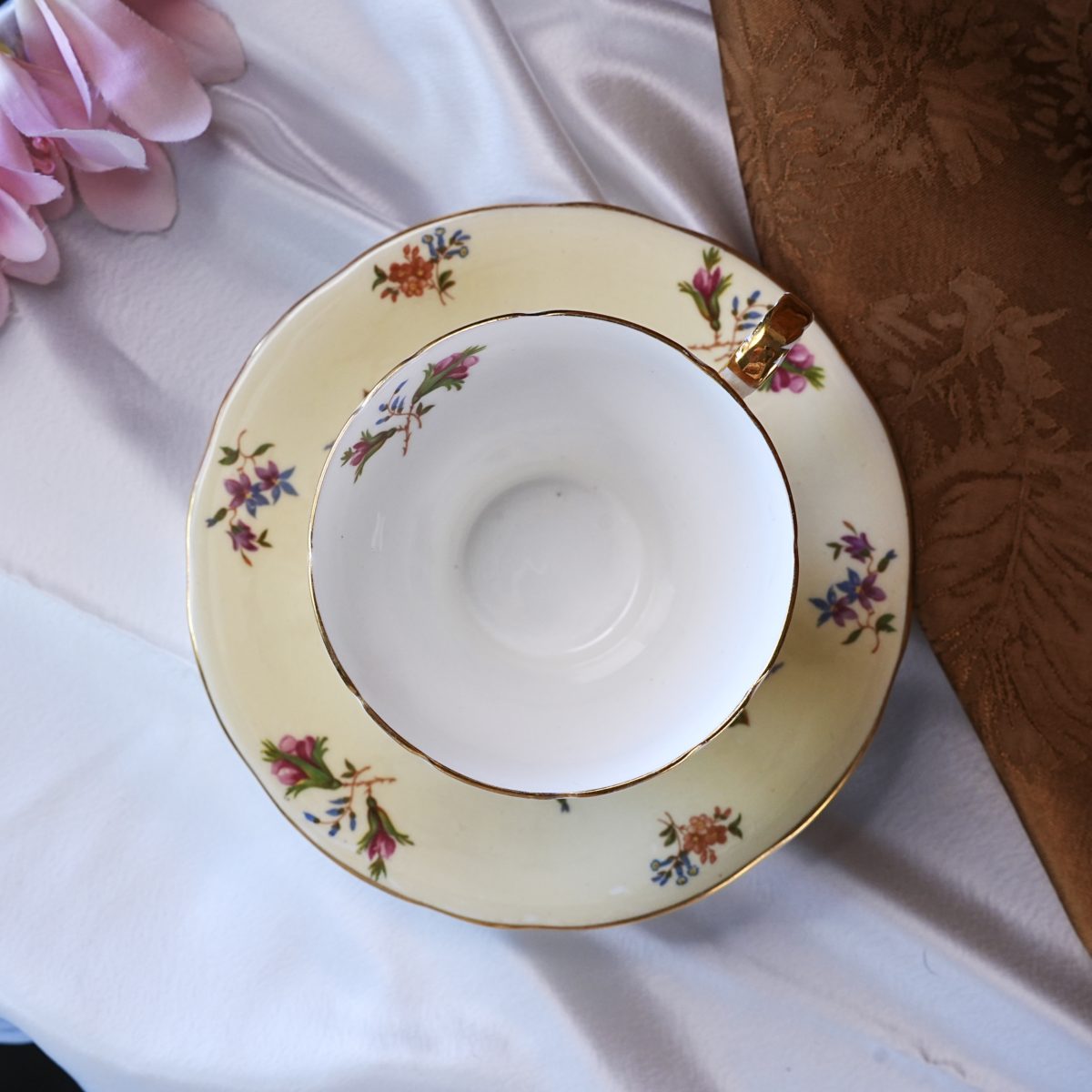 Vintage Aynsley Gaiety Teacup & Saucer photo 5