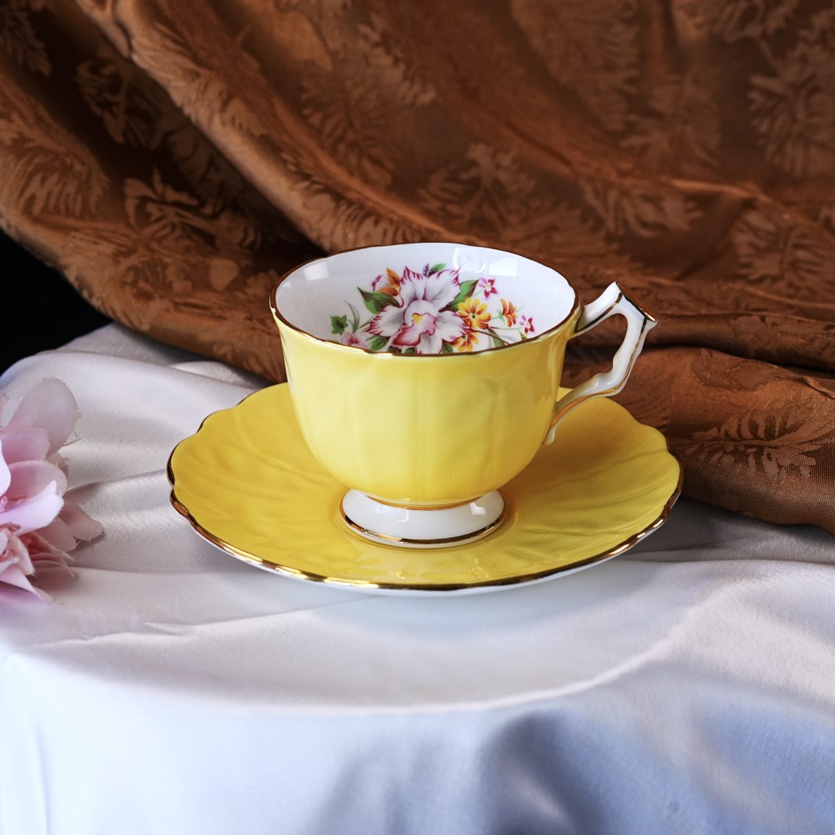 Vintage Aynsley Yellow Floral Teacup and Saucer – Buttercup Exterior, Bouquet Interior, Swirl Shape, Gilt Trim, Fine Bone China, England 1950s