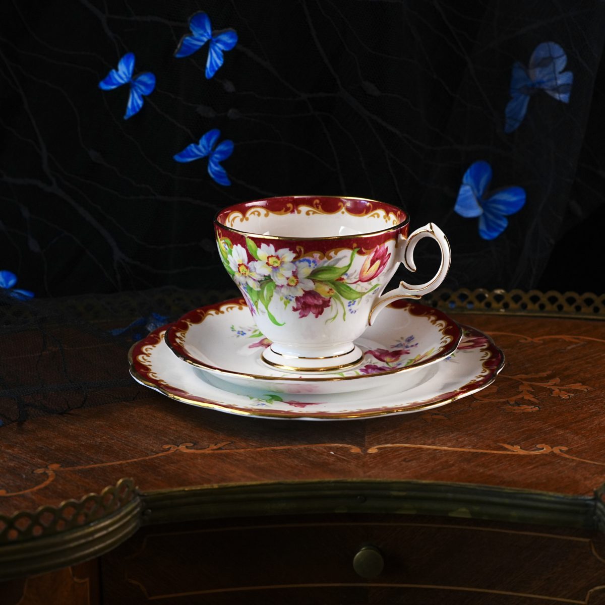 Vintage Bell China Narcissus Trio – Burgundy Gold Scroll Border, Hand Tinted Tulips, Teacup Saucer Side Plate, Longton England 1940s