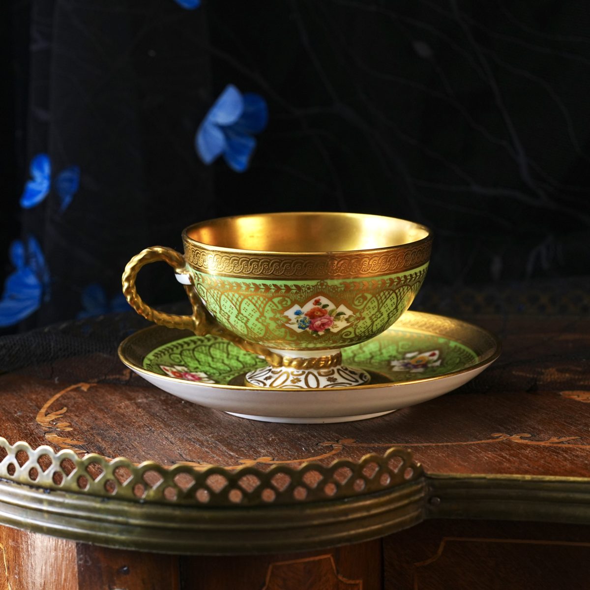 Antique Cauldon Apple Green Cabinet Teacup Saucer photo 5