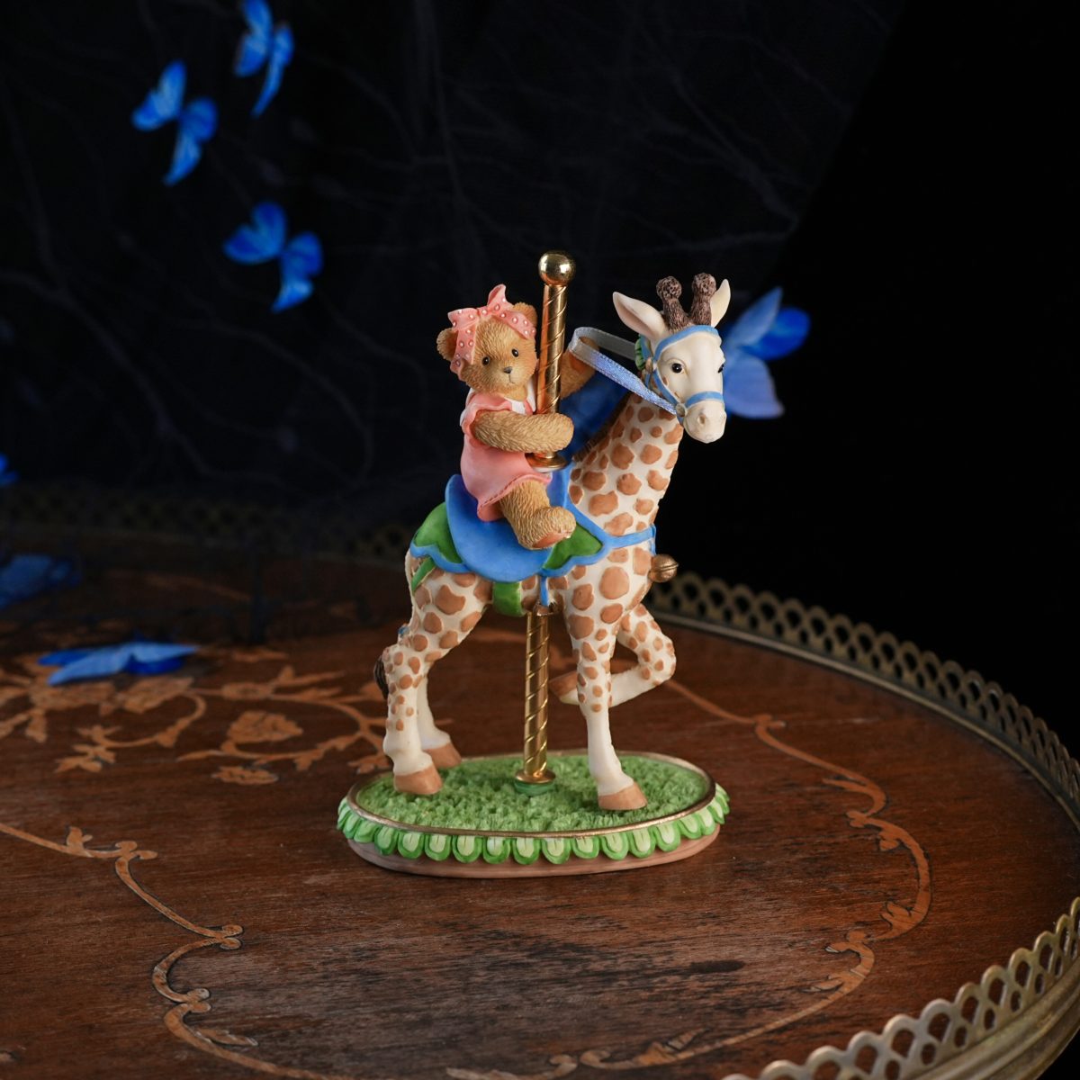 Vintage Cherished Teddies Flossie Carousel Figurine – Bear Riding Giraffe, I'd Stick My Neck Out For You, Enesco 589950, 1999
