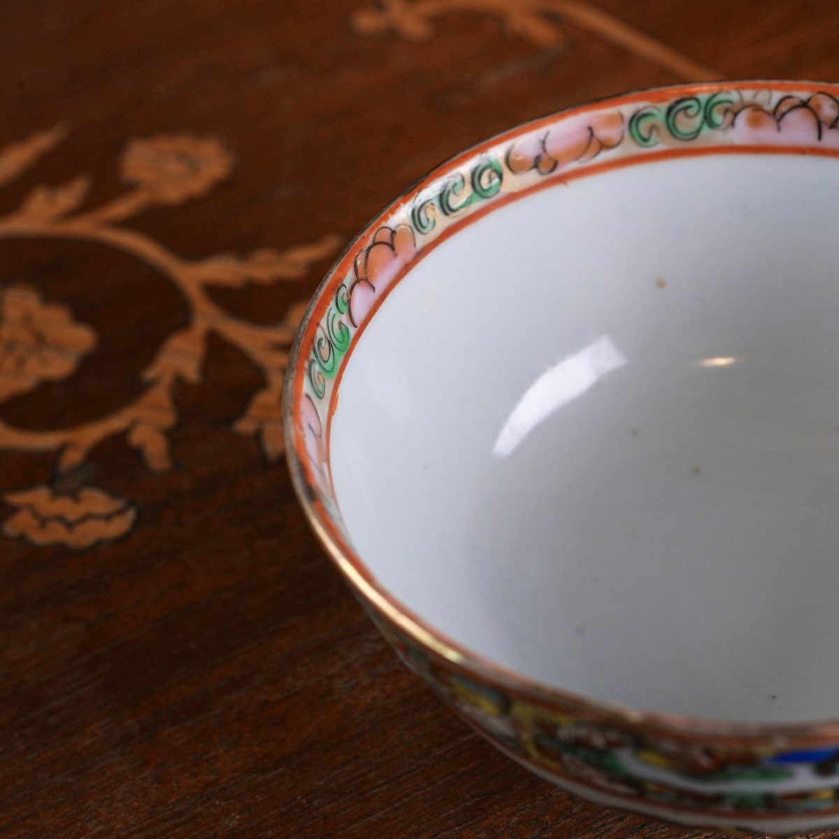 Antique Chinese Export Butterfly Teacup photo 2