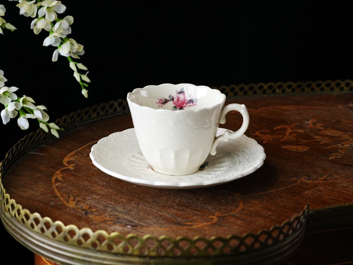 Vintage Copeland Spode Jewel Teacup and Saucer – Embossed Beadwork, Pink Rose, Cream Scalloped, Pat. 1926, England 1930s