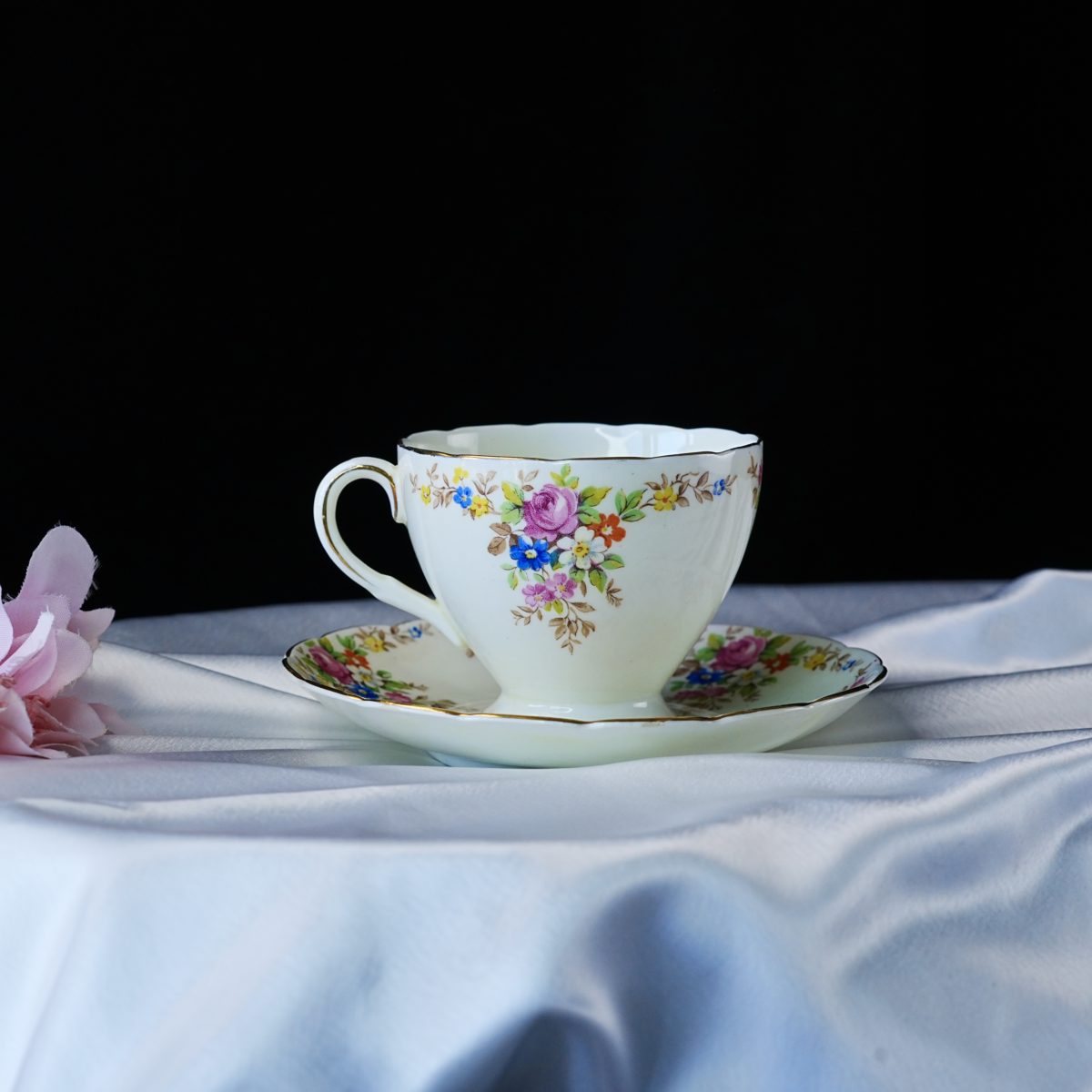 Vintage Foley China Floral Spray Teacup and Saucer photo 5