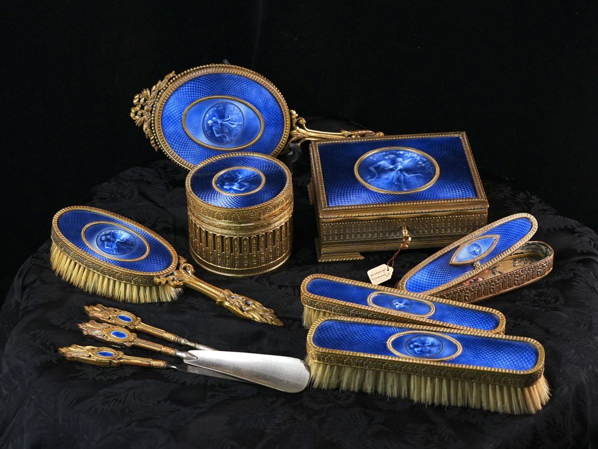 Antique French Guilloché Enamel Ormolu Vanity Set photo 2