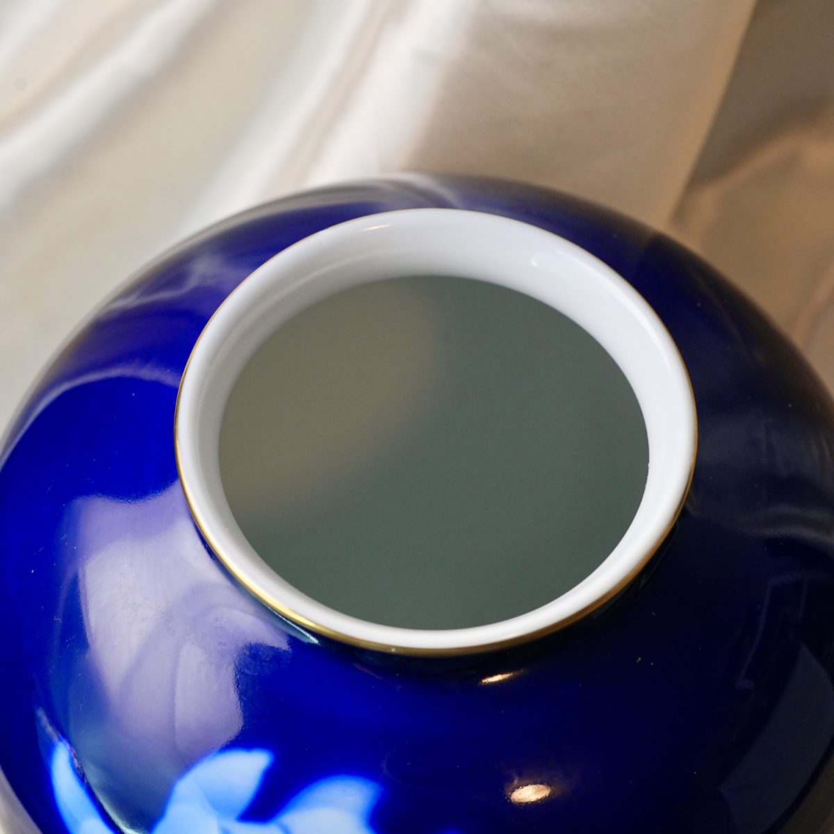 Vintage Fukagawa Cobalt Blue Porcelain Vase photo 3