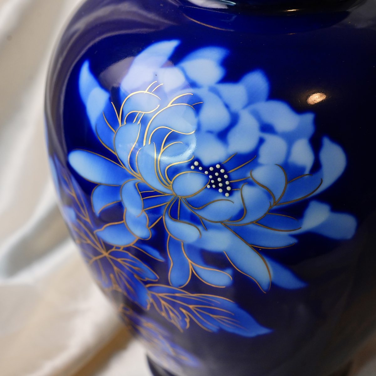 Vintage Fukagawa Cobalt Blue Porcelain Vase photo 5