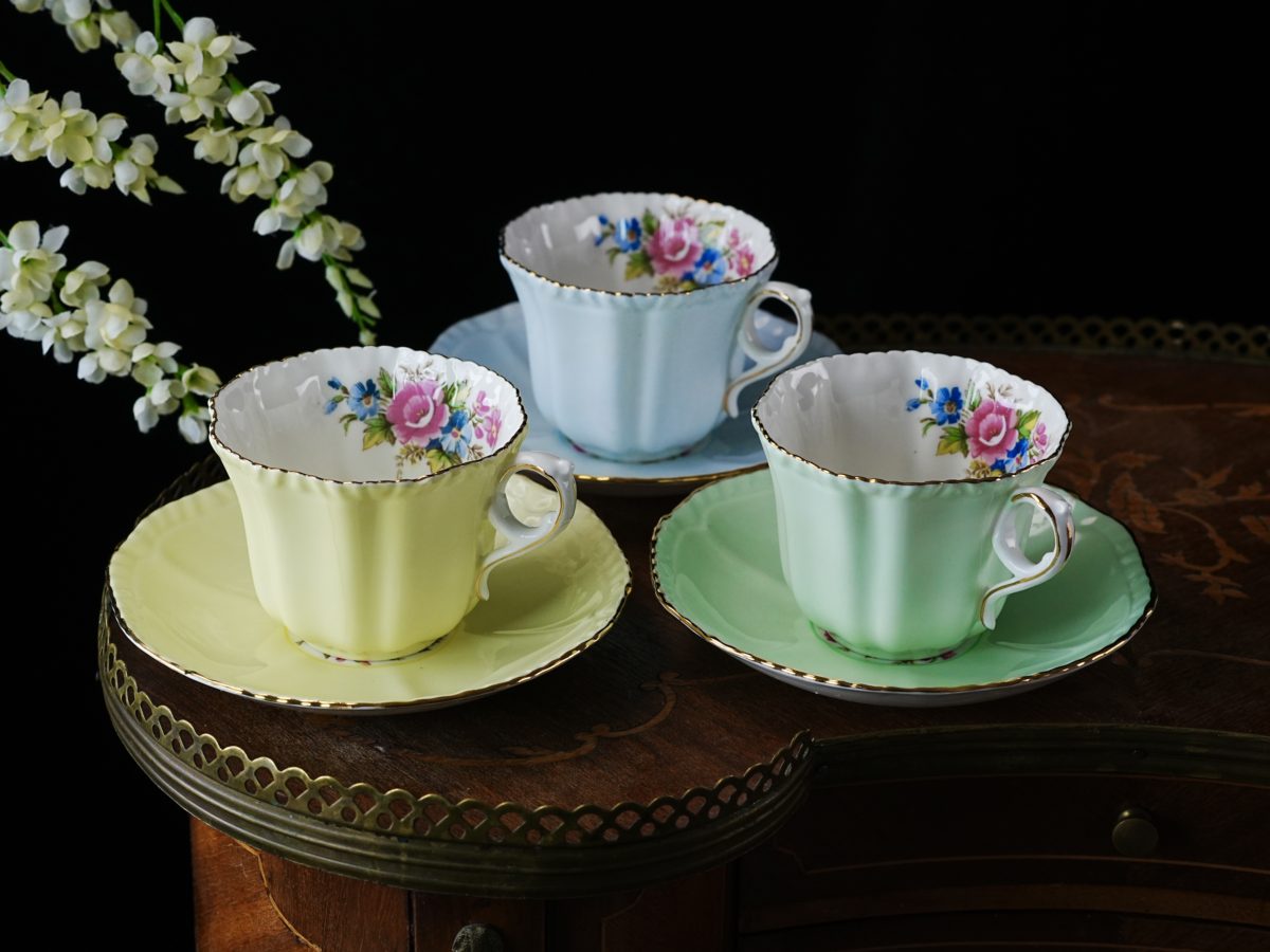 Vintage Grafton China Pastel Fluted Teacup and Saucer – Yellow, Mint Green, or Baby Blue, Rose Bouquet Interior, Gold Trim, England 1940s