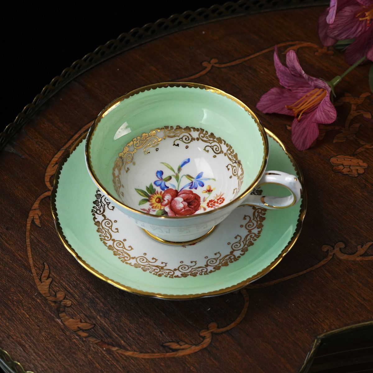 Vintage Grosvenor Apple Green Teacup & Saucer photo 2