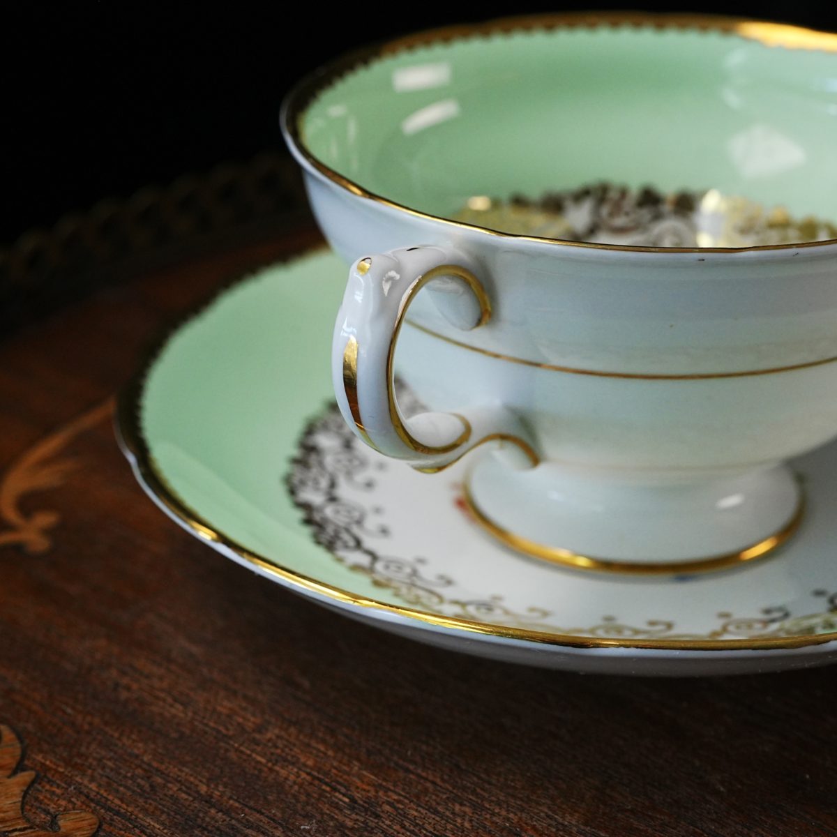 Vintage Grosvenor Apple Green Teacup & Saucer photo 4