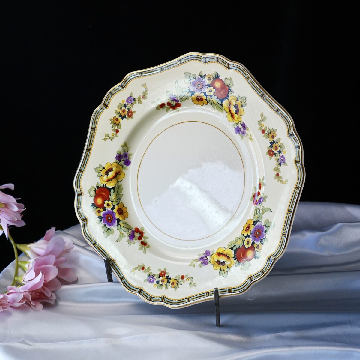 Vintage John Maddock & Sons Minerva Plate photo 2