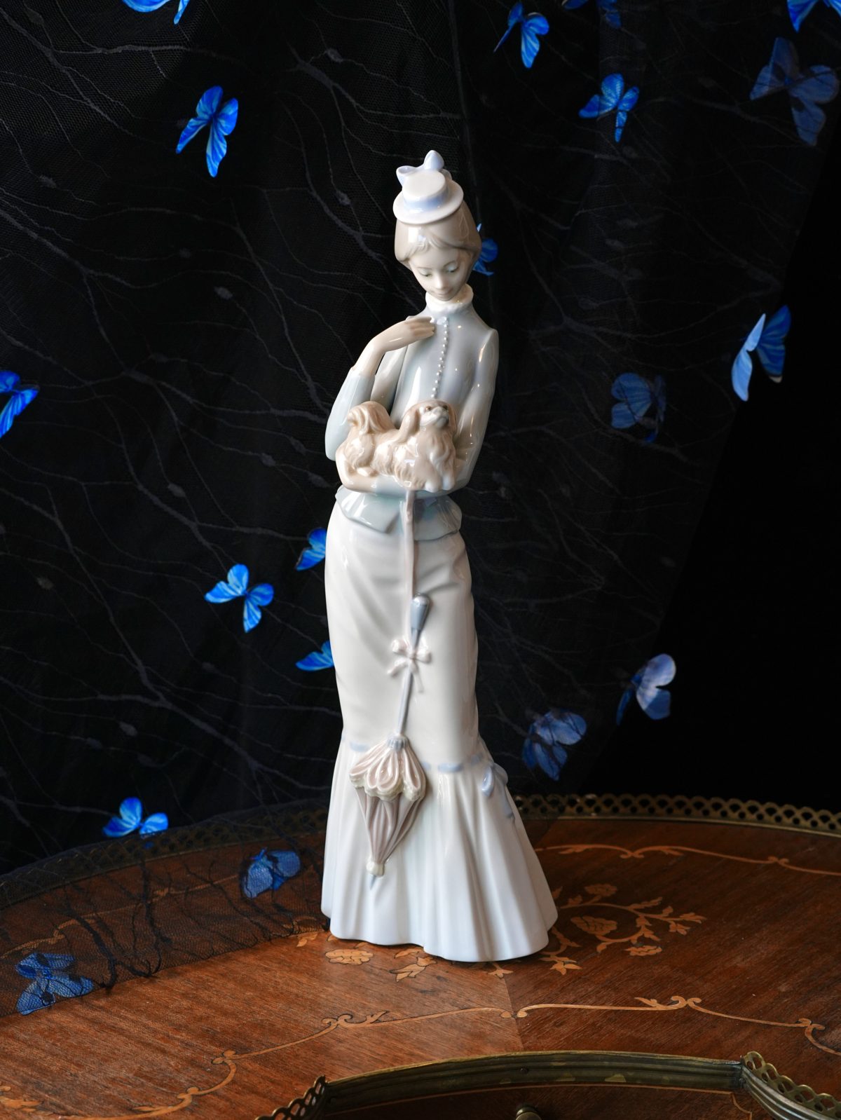 Vintage Lladro A Walk with the Dog Figurine 4893 photo 2