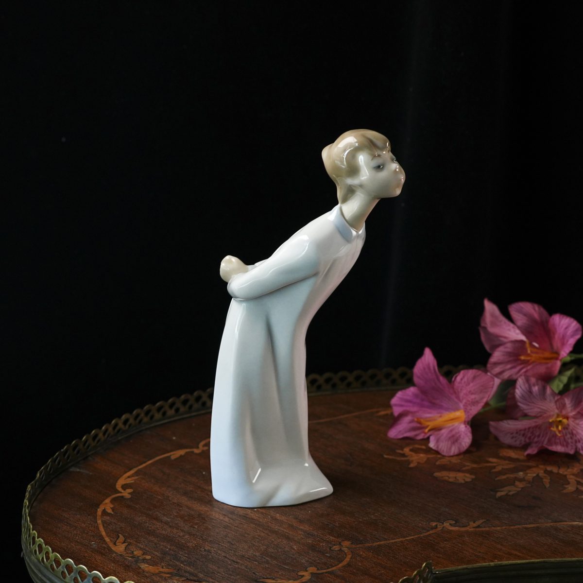 Vintage Lladro Boy Awakening Figurine 4870 photo 2