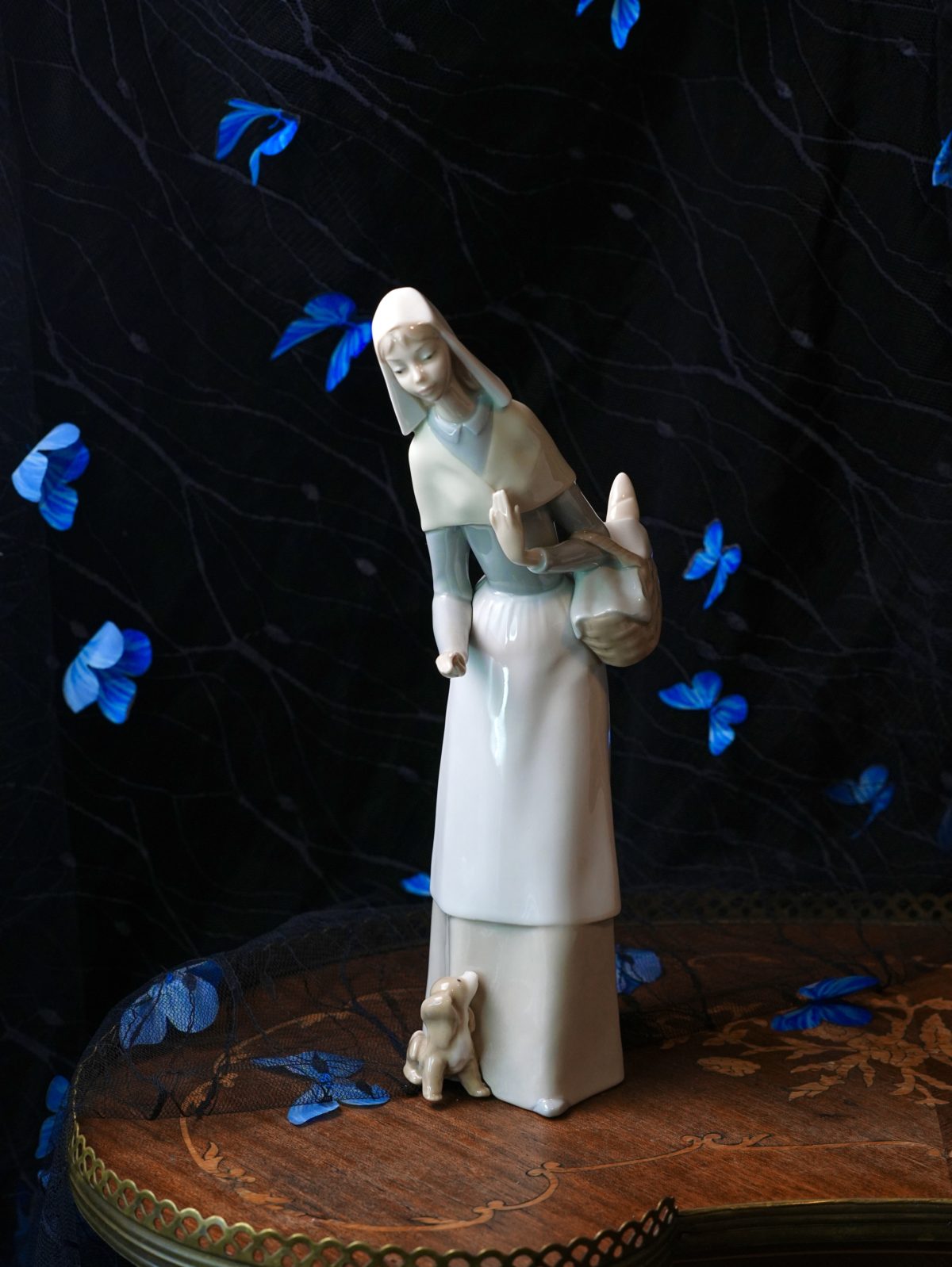 Vintage Lladro Shepherdess with Dog Figurine 1034 – Retired Julio Fernandez, Girl Carrying Basket of Bread, Handmade Porcelain Spain, 1980s