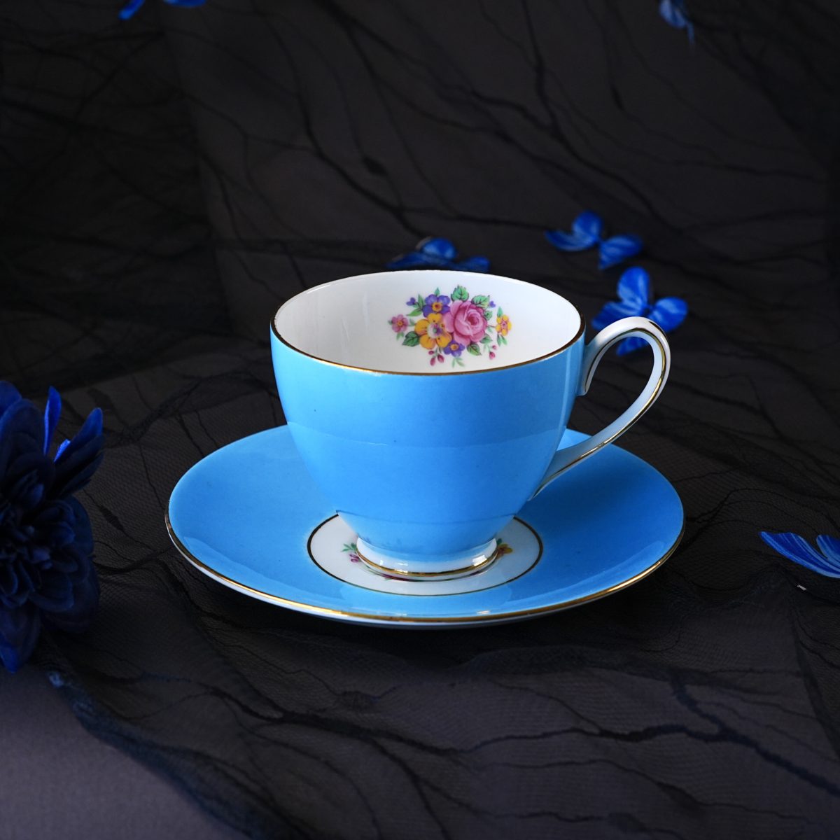 Vintage Mayfair Bright Sky-Blue Bone China Teacup & Saucer – Pink Rose Bouquet, Gilt Trim, Pattern Ht361, English Cottagecore, 1950s
