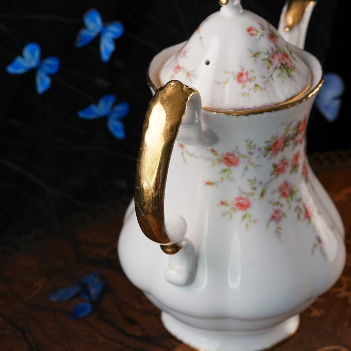 Vintage Paragon Victoriana Rose Teapot photo 4