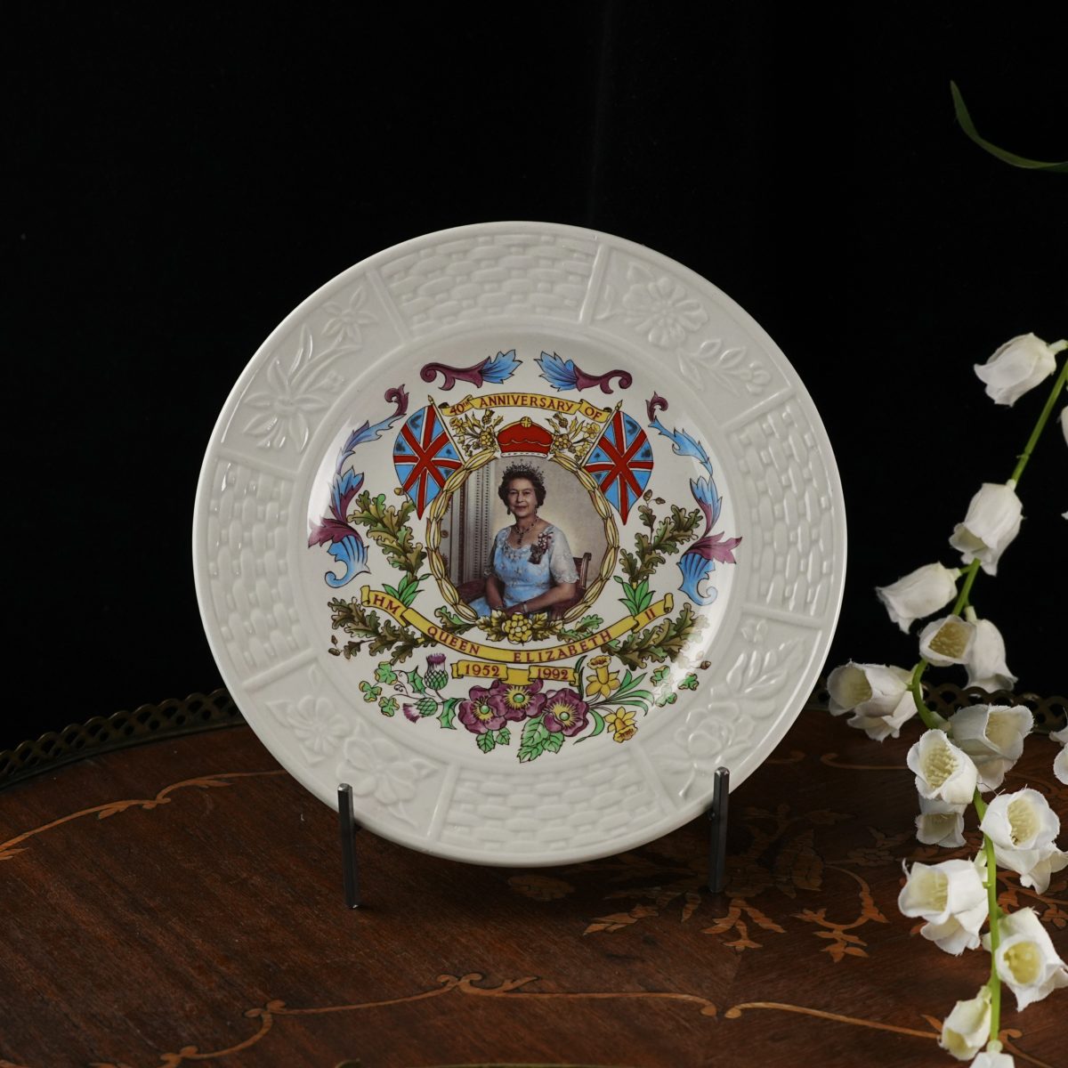Vintage Queen Elizabeth II 40th Anniversary Plate – Ruby Year Colour Photo Portrait, Embossed Basketweave Rim, Union Jacks, England 1992