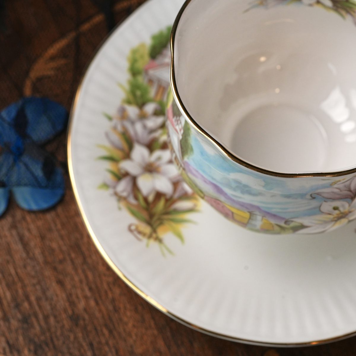 Vintage Queen's Rosina Quebec Teacup and Saucer photo 3