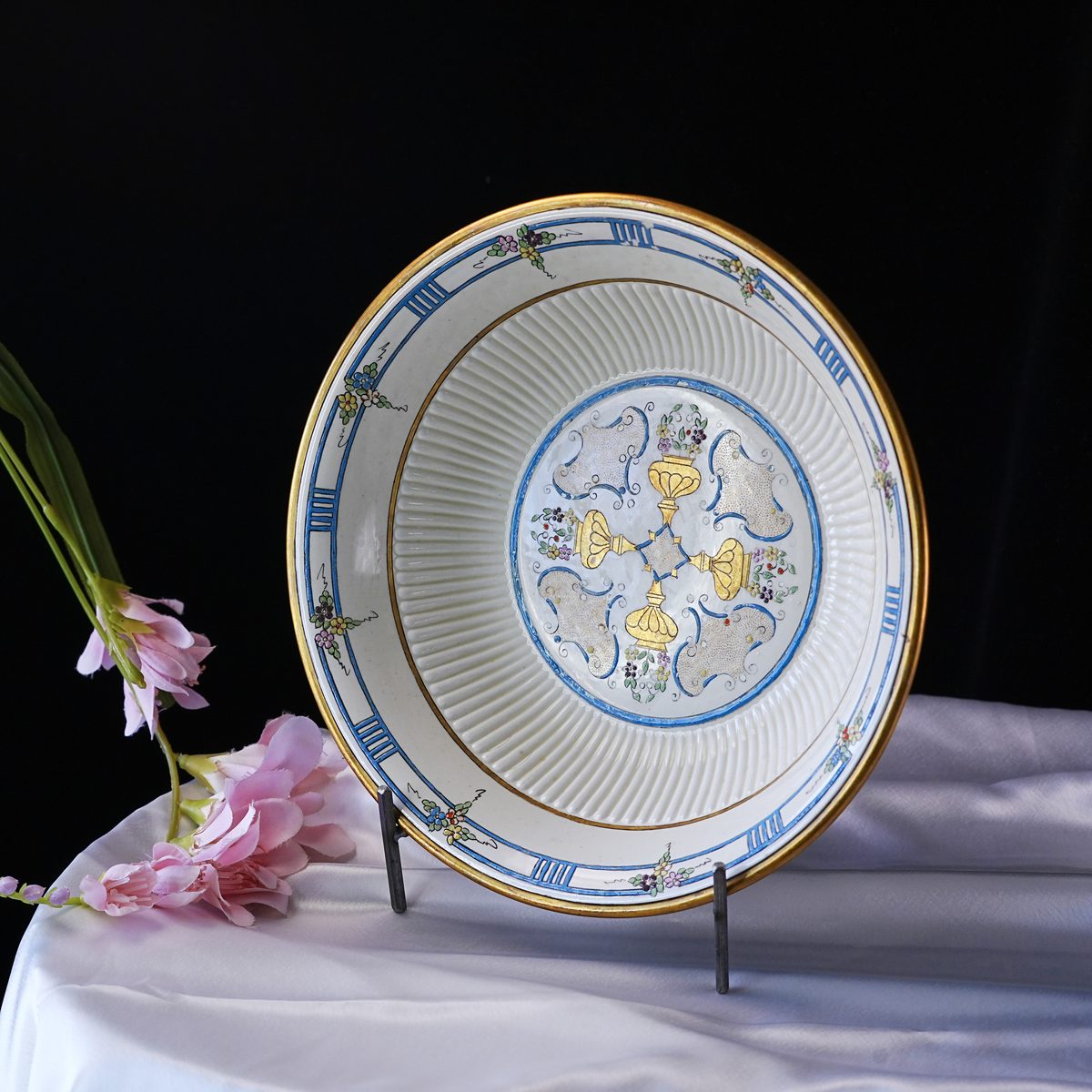 Vintage Ridgways Old Ivory Bedford Ware Bowl photo 3