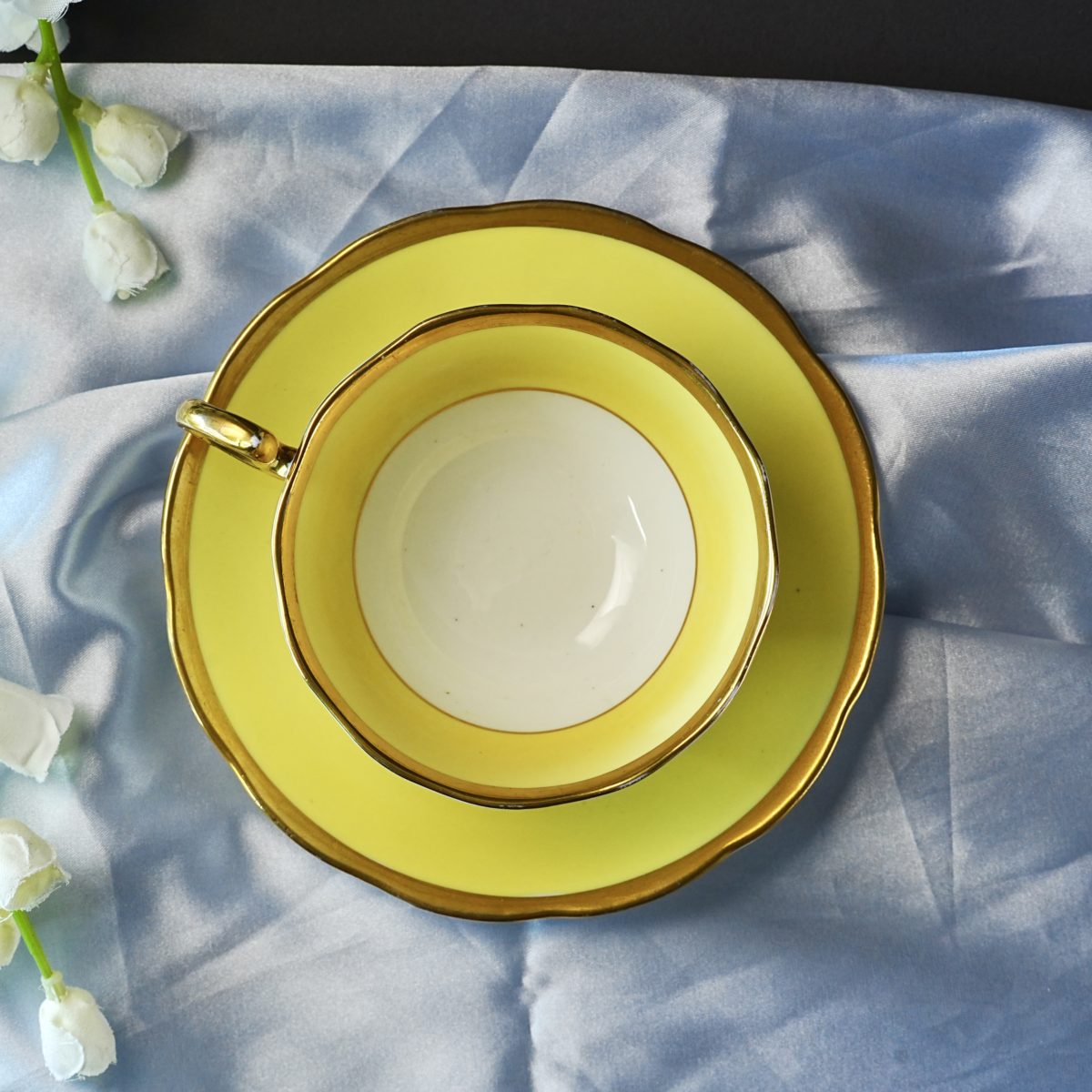 Vintage Royal Albert Canary Yellow Teacup & Saucer photo 4
