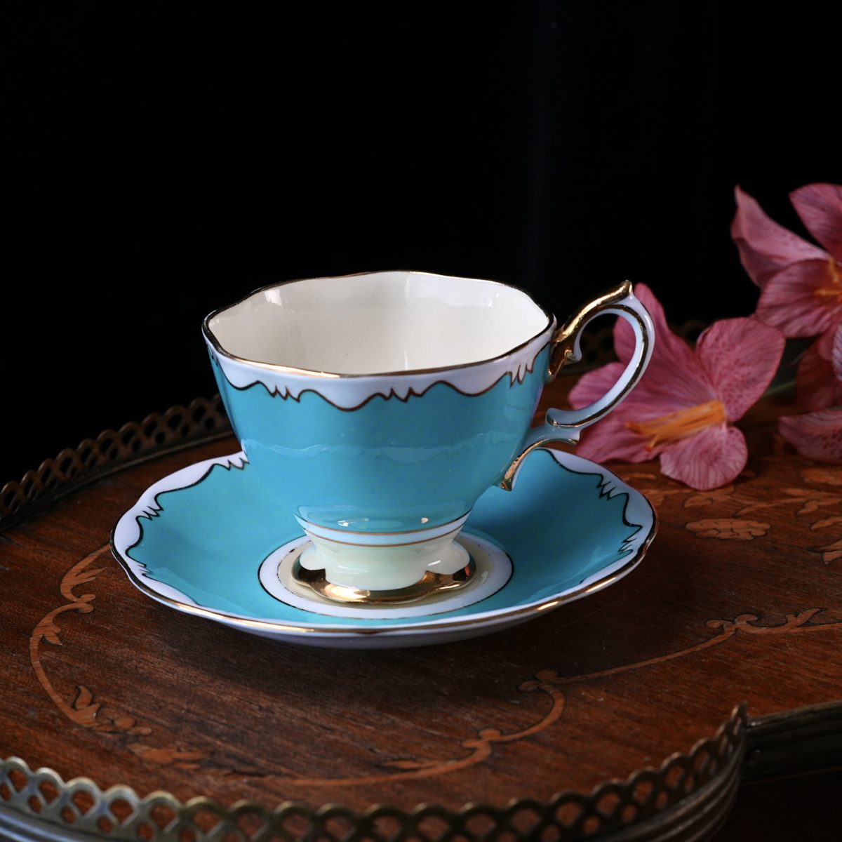 Vintage Royal Albert Crown China Turquoise Teacup & Saucer – White Scalloped Panels, Gilt Trim, Art Deco, Pattern 1949, England 1930s