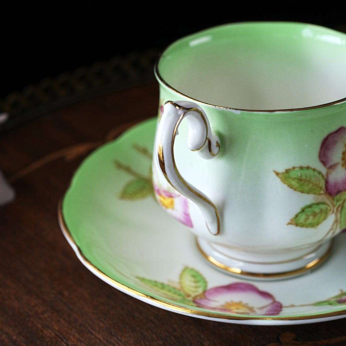 Vintage Royal Albert Dog Rose Teacup and Saucer photo 3