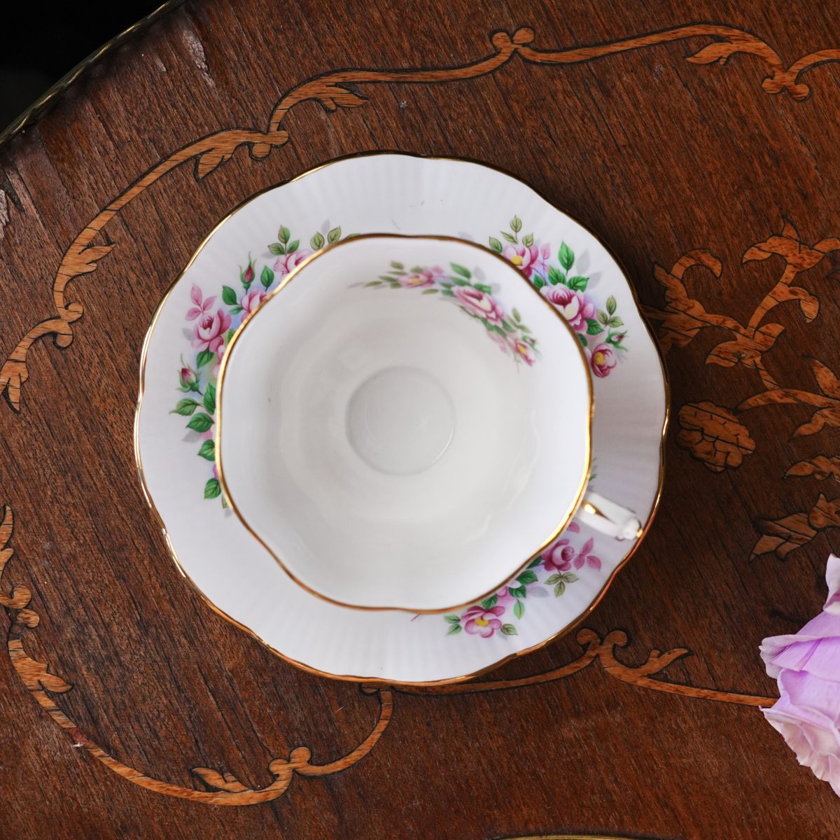 Vintage Royal Albert "England's Glory" Teacup & Saucer photo 5