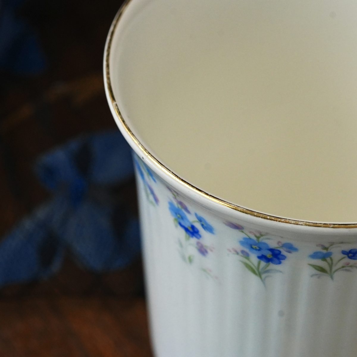 Vintage Royal Albert Memory Lane Fluted Bone China Mug photo 2