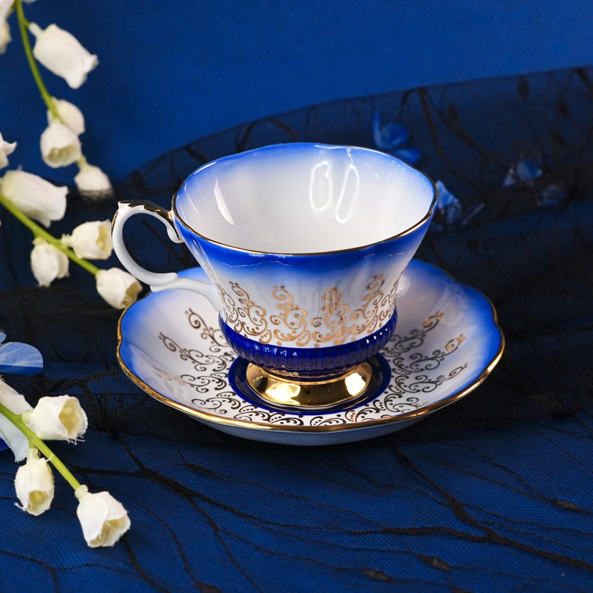 Vintage Royal Albert "Overture" Teacup & Saucer photo 5