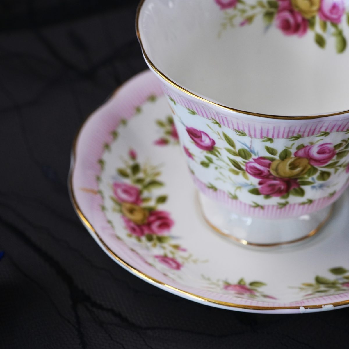Vintage Royal Albert Pink Rose Chintz Teacup & Saucer photo 2