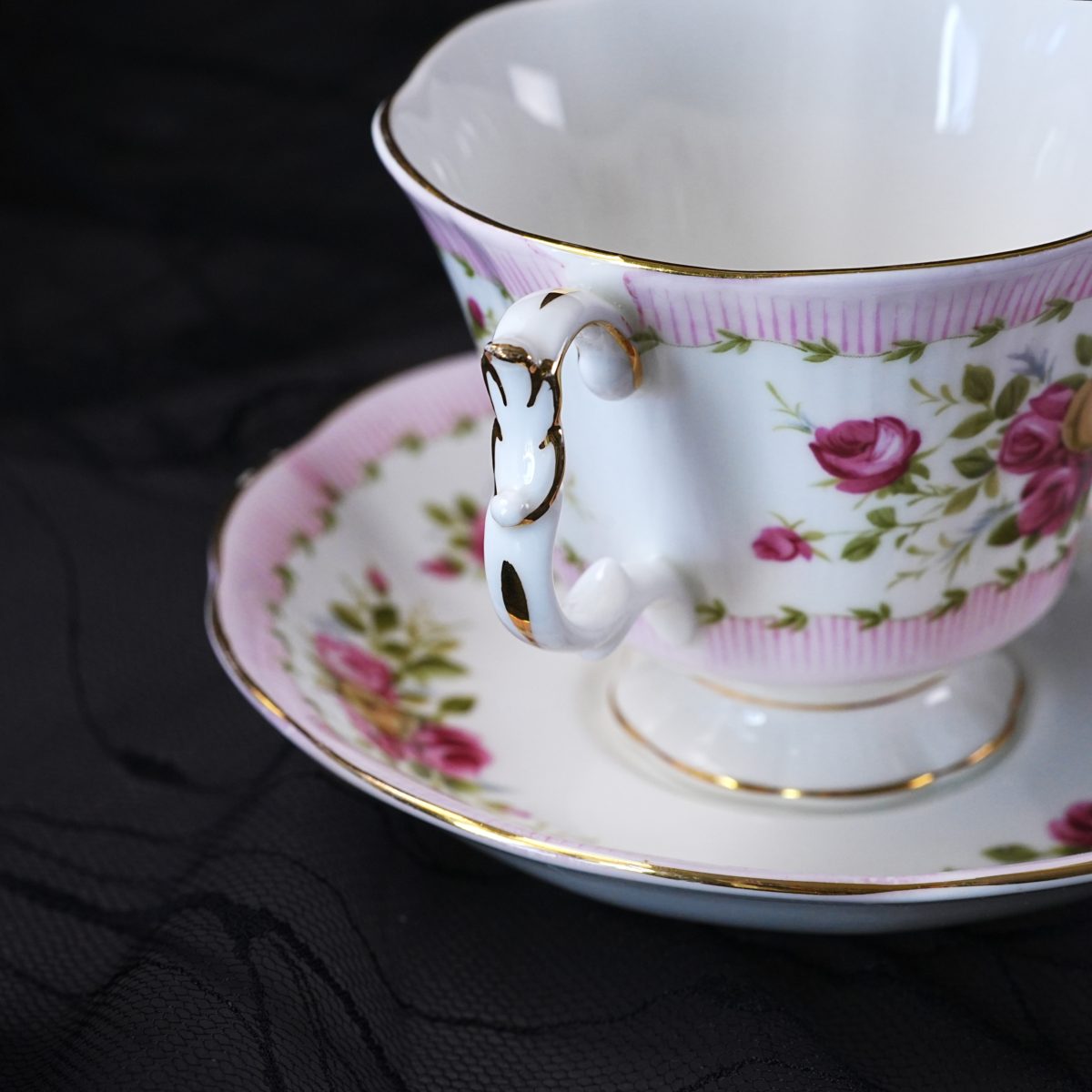 Vintage Royal Albert Pink Rose Chintz Teacup & Saucer photo 3