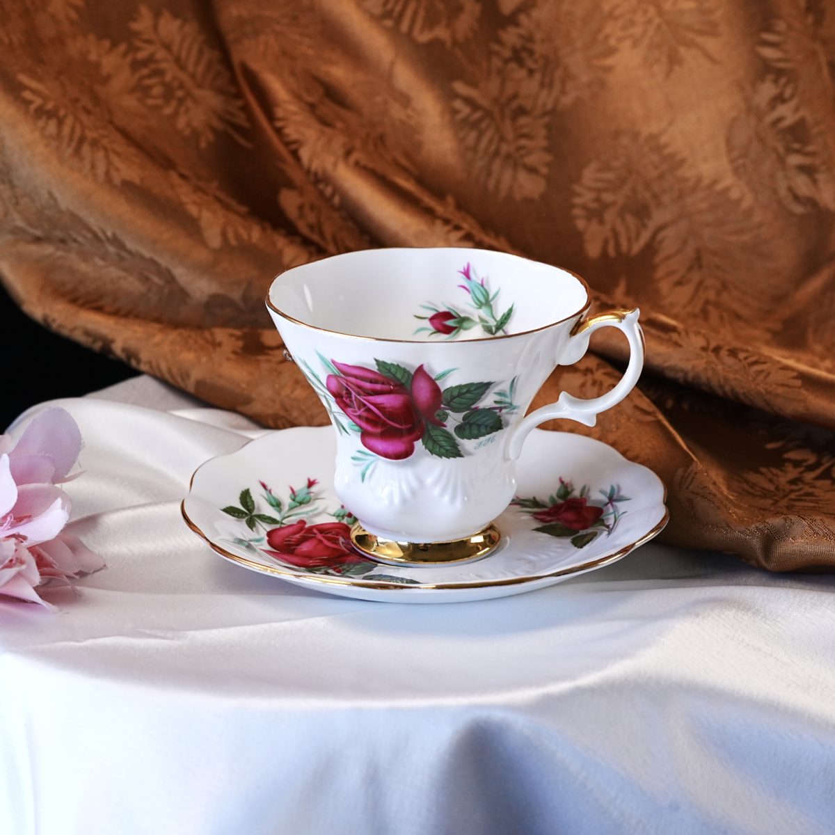 Vintage Royal Albert Crimson Rose Teacup & Saucer – Deep Red Bloom, Teal Leaves, Hampton Shape, Gilt Trim, Bone China, England 1960s