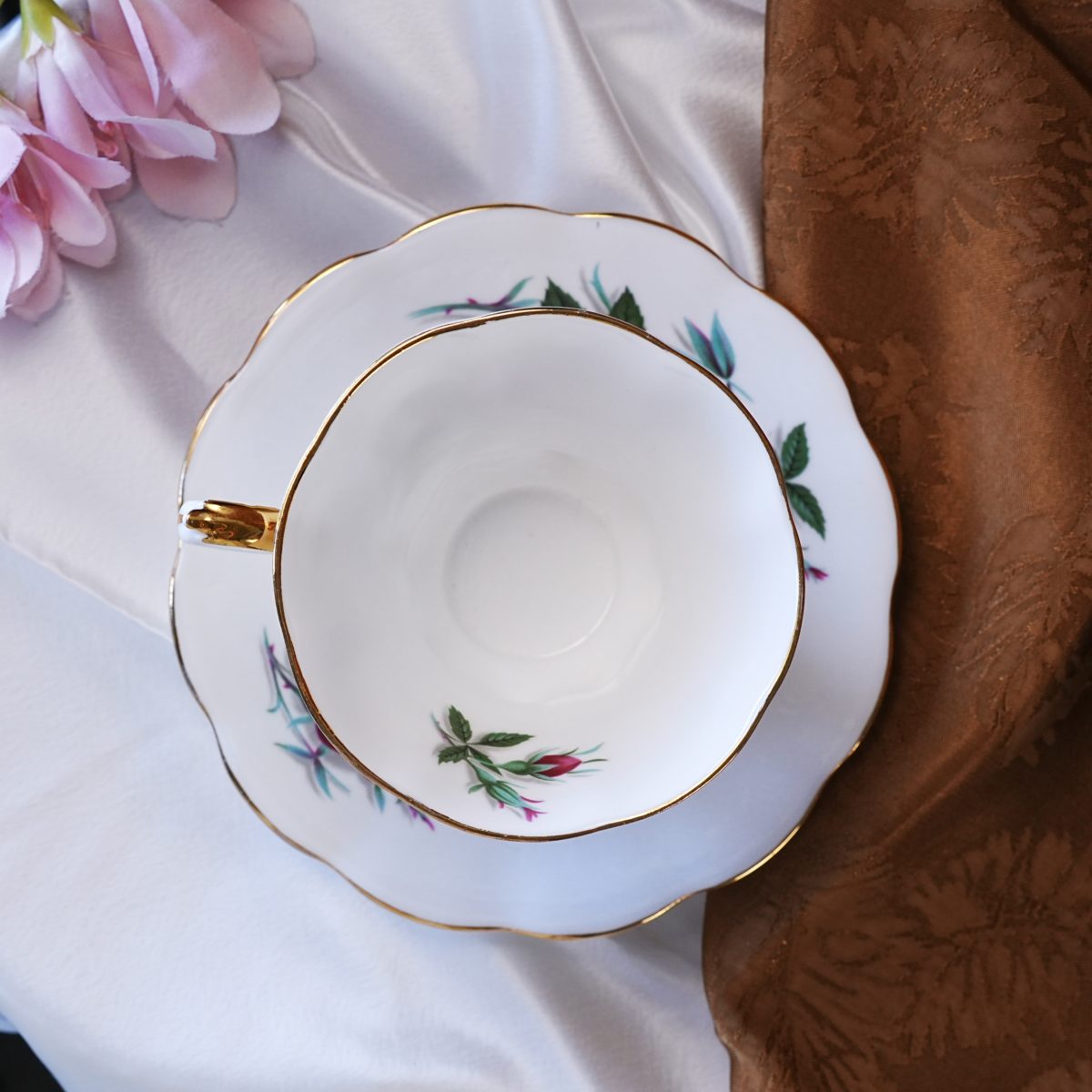 Vintage Royal Albert Crimson Rose Teacup & Saucer photo 4
