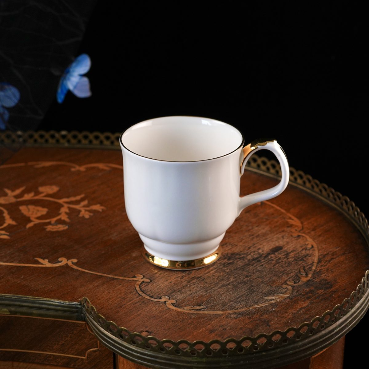 Vintage Royal Albert Val D Or Mug – White Bone China with Heavy Gold Trim, Fluted Montrose Shape, Gilded Coffee Cup, Made in England 1960s