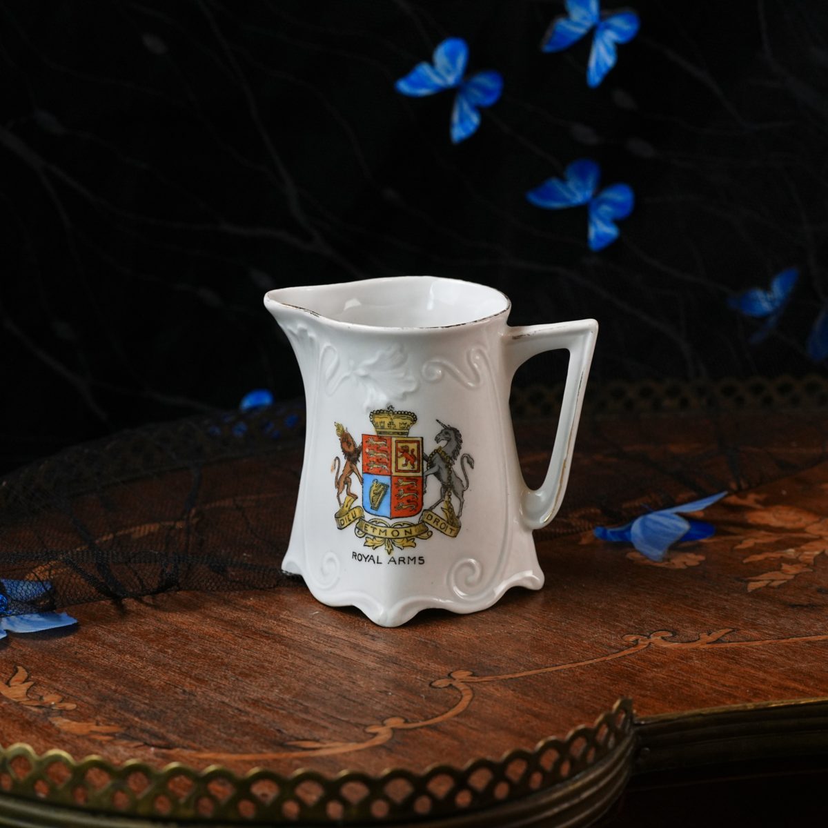 Vintage Royal Arms Jug – Full Lion and Unicorn Crest, Hand Numbered Limited Edition 424 of 500, Relief Moulded White Porcelain, 20th Century
