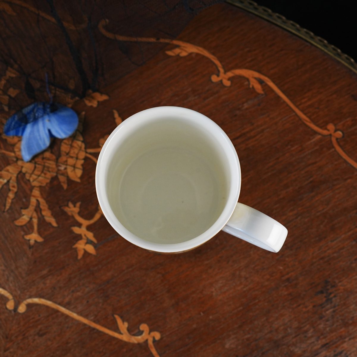 Vintage Royal Bone China Yellow Roses Mug photo 2
