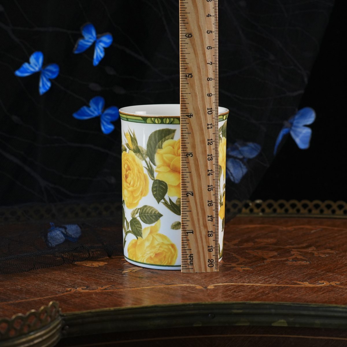 Vintage Royal Bone China Yellow Roses Mug photo 4