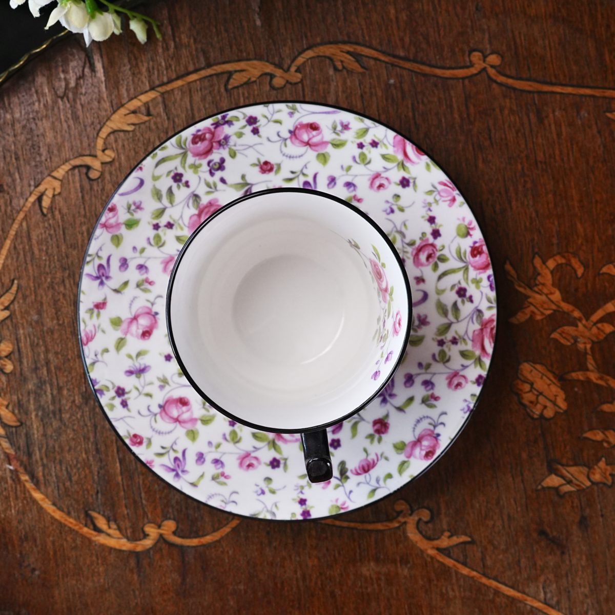 Vintage Royal Chelsea Chintz Teacup and Saucer photo 4
