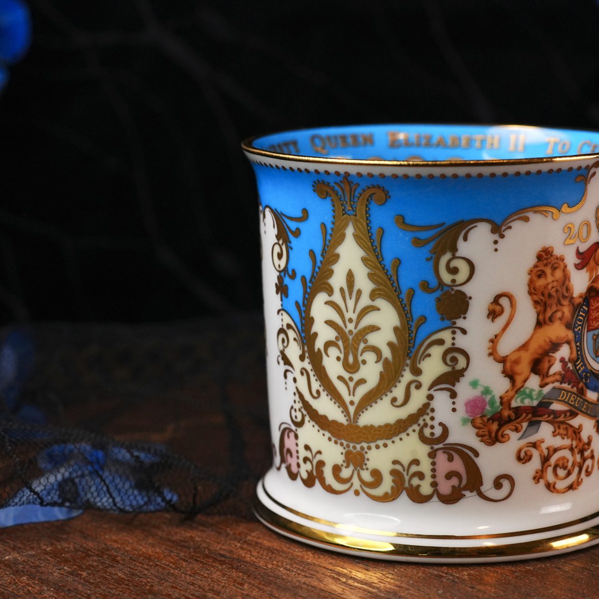Vintage Royal Collection Golden Jubilee Mug Queen Elizabeth II photo 5
