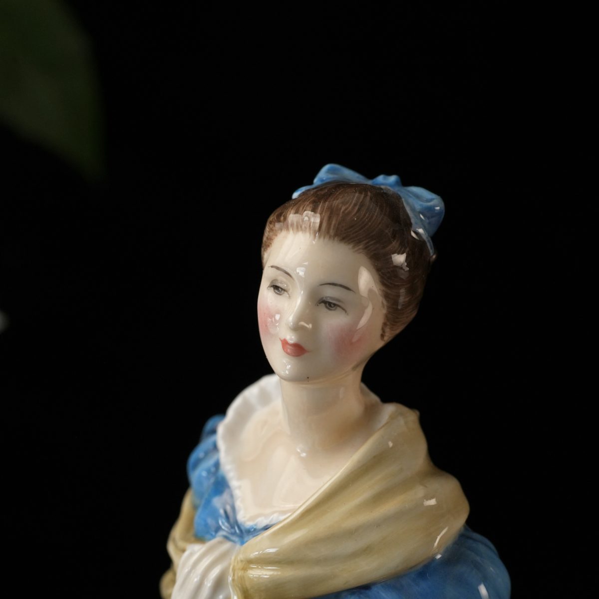 Vintage Royal Doulton Adrienne HN 2304 Figurine photo 2