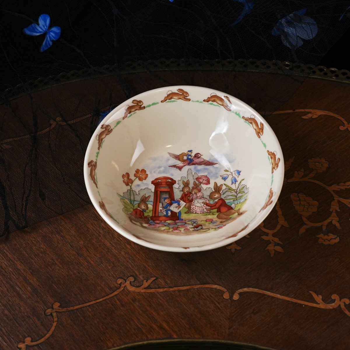 Vintage Royal Doulton Bunnykins Bowl – Letterbox Postbox Pattern, Walter Hayward, Running Rabbits Border, Bone China England, 1970s–1980s