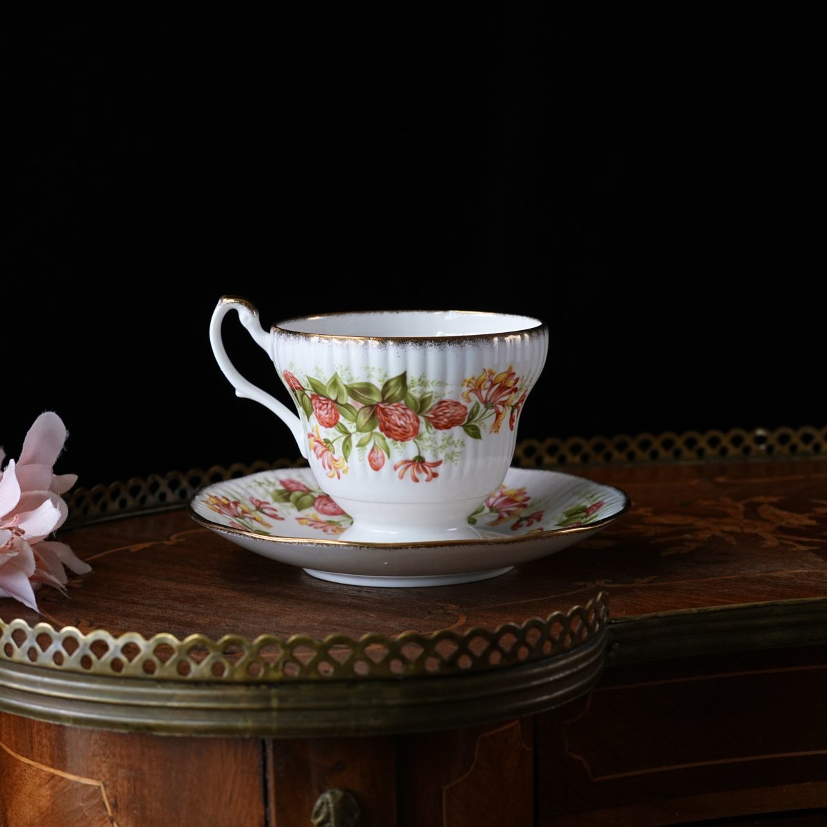 Vintage Royal Minster Honeysuckle and Clover Teacup and Saucer photo 5