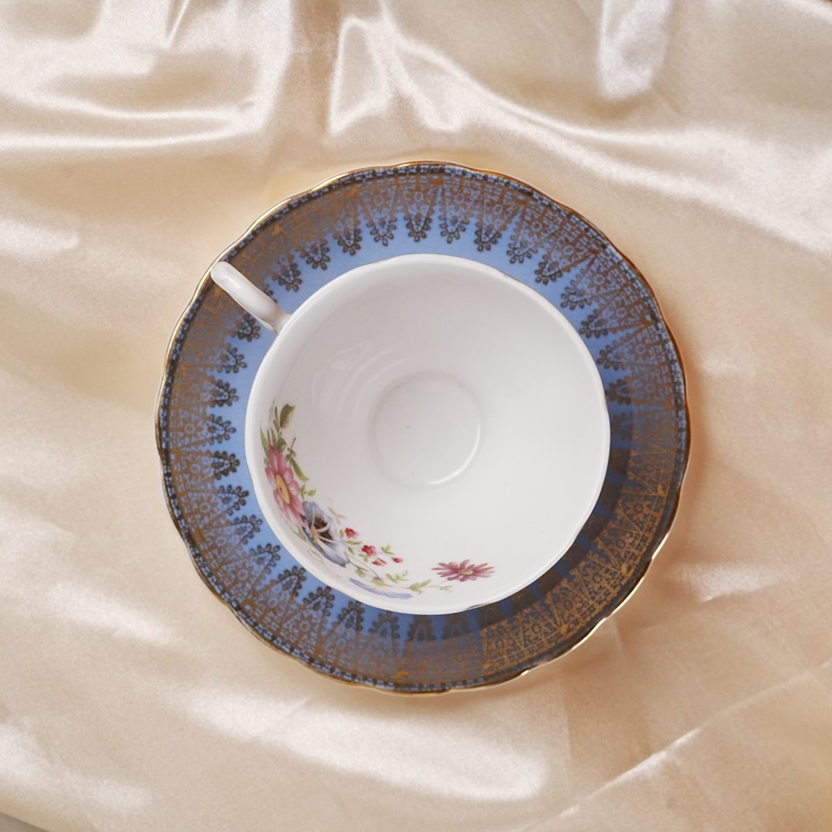 Vintage Royal Tuscan Powder Blue Teacup & Saucer photo 4