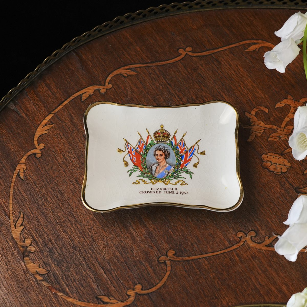 Vintage Royal Winton Queen Elizabeth II Coronation Trinket Tray – Colour Portrait, Union Jack & Red Ensign Flags, Gold Rim, England 1953