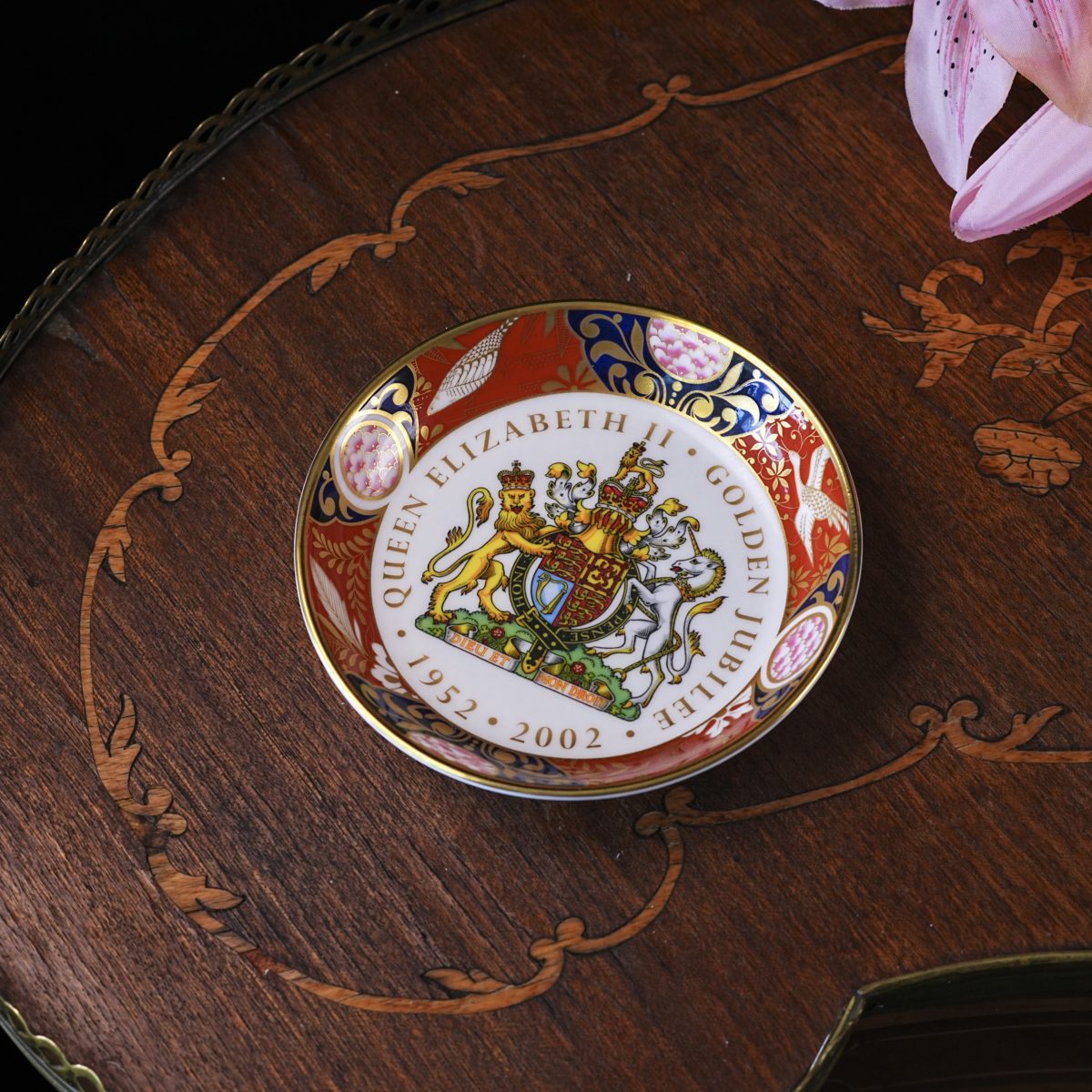 Vintage Royal Worcester Queen Elizabeth II Golden Jubilee Dish – Imari Style Border, Doves & Coat of Arms, Fine Bone China, England 2002