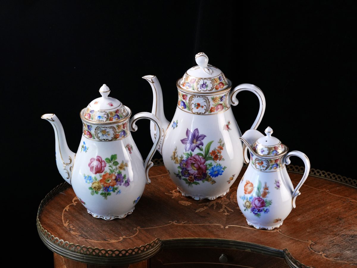 Antique Schumann Bavaria Dresdener Art Porcelain Service photo 2