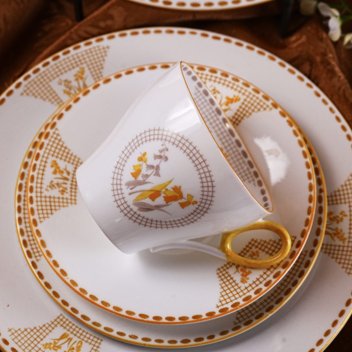 Vintage Shelley Art Deco Trio & Plates photo 4